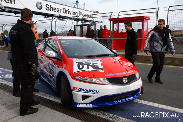 VLN-Test 15-03-2008 03 Fahrerlager 16