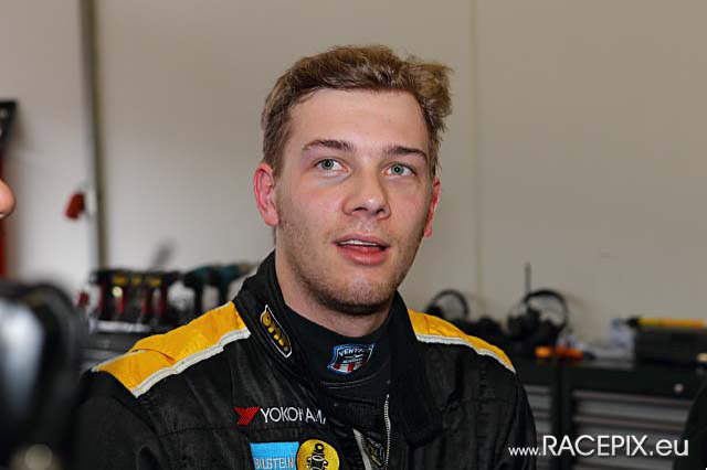 2010-03-27 VLN-01 0489