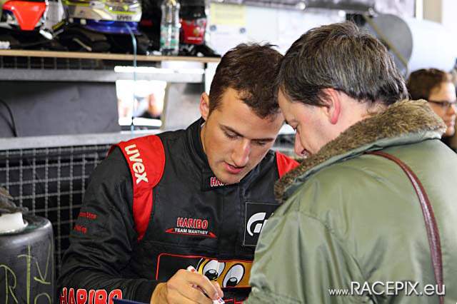 2010-03-27 VLN-01 0562