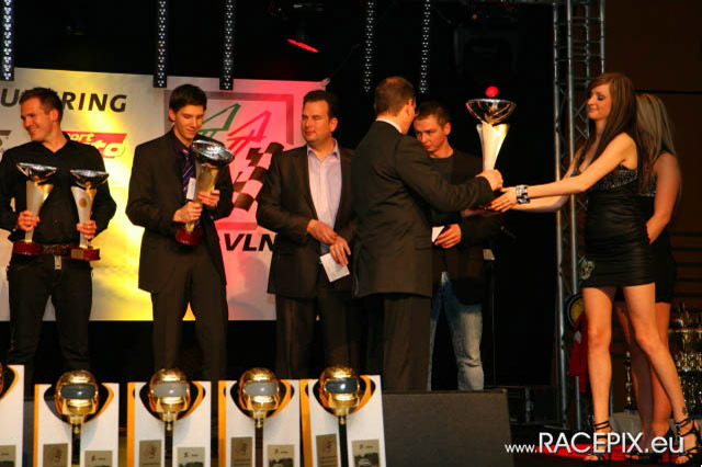 2010-12-11 VLN-Siegerehrung 035 wwwRACEPIXeu
