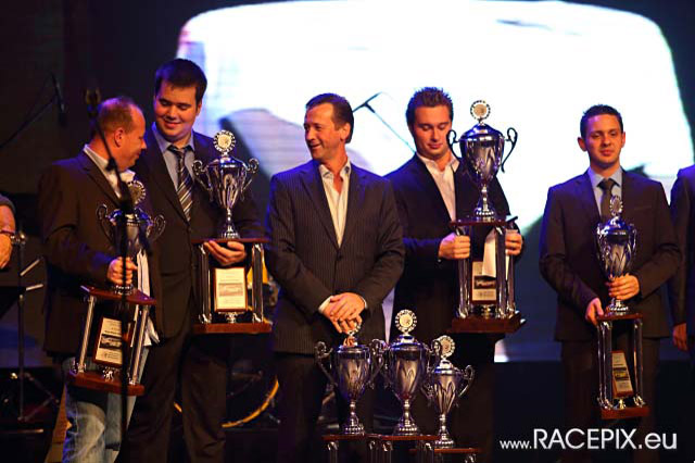 2012-11-24 181 VLN-Siegerehrung wwwRACEPIXeu
