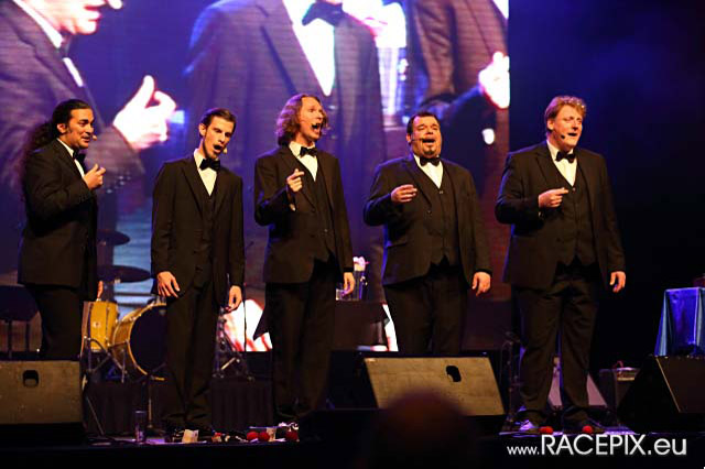 2012-11-24 219 VLN-Siegerehrung wwwRACEPIXeu