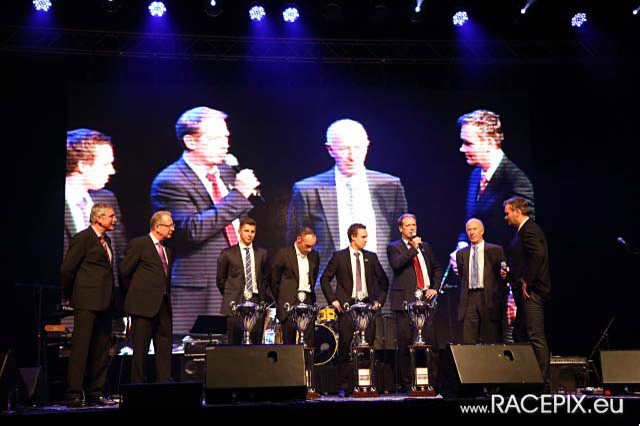 2012-11-24 268 VLN-Siegerehrung wwwRACEPIXeu