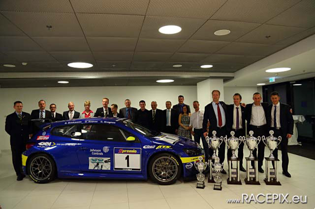 2012-11-24 293 VLN-Siegerehrung wwwRACEPIXeu