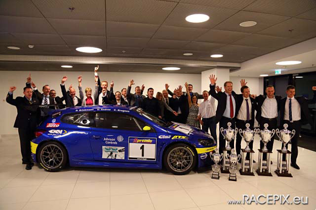 2012-11-24 302 VLN-Siegerehrung wwwRACEPIXeu