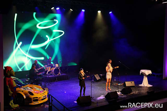 2012-11-24 315 VLN-Siegerehrung wwwRACEPIXeu